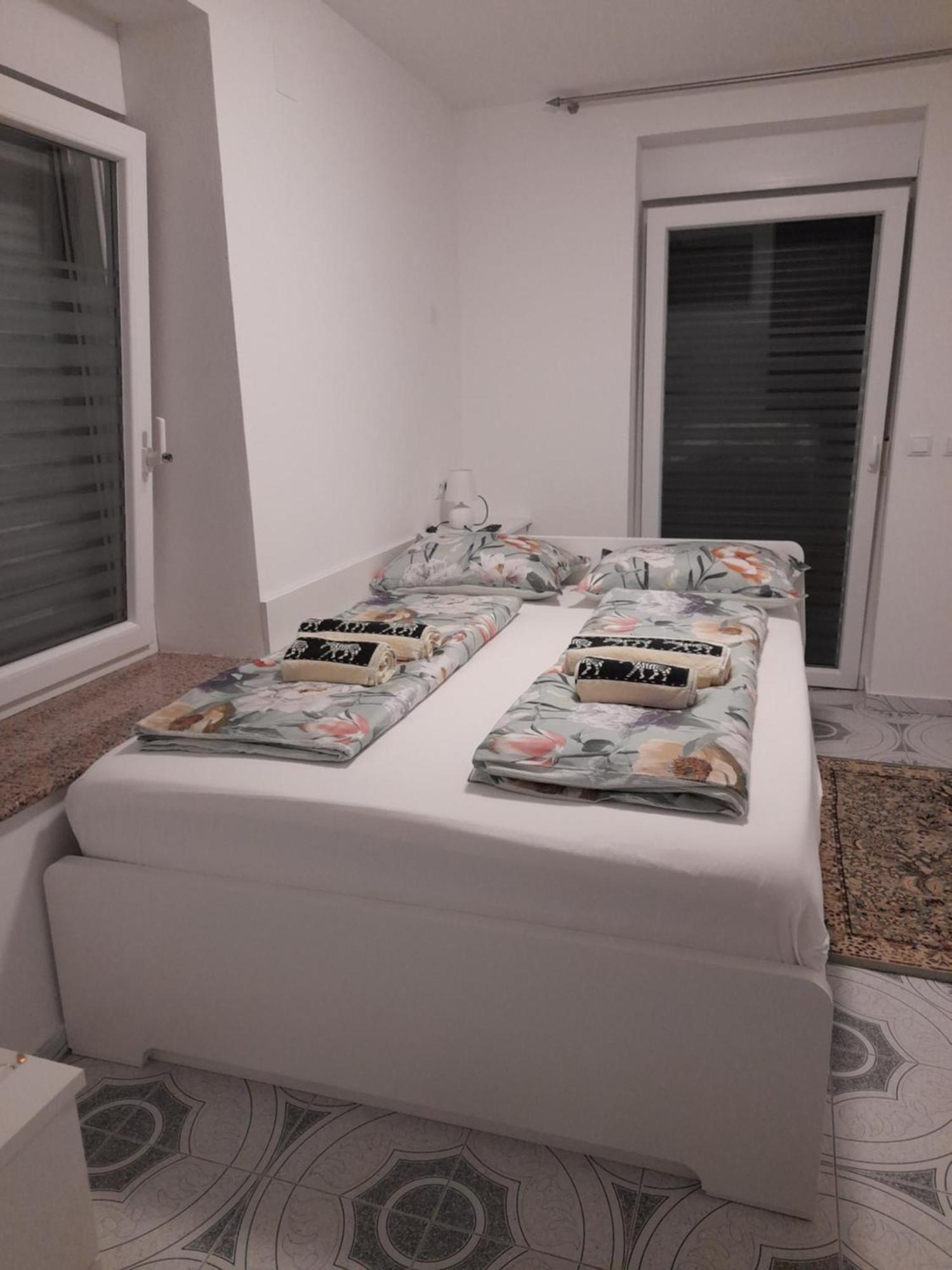 Apartments Donella Умаг Екстериор снимка
