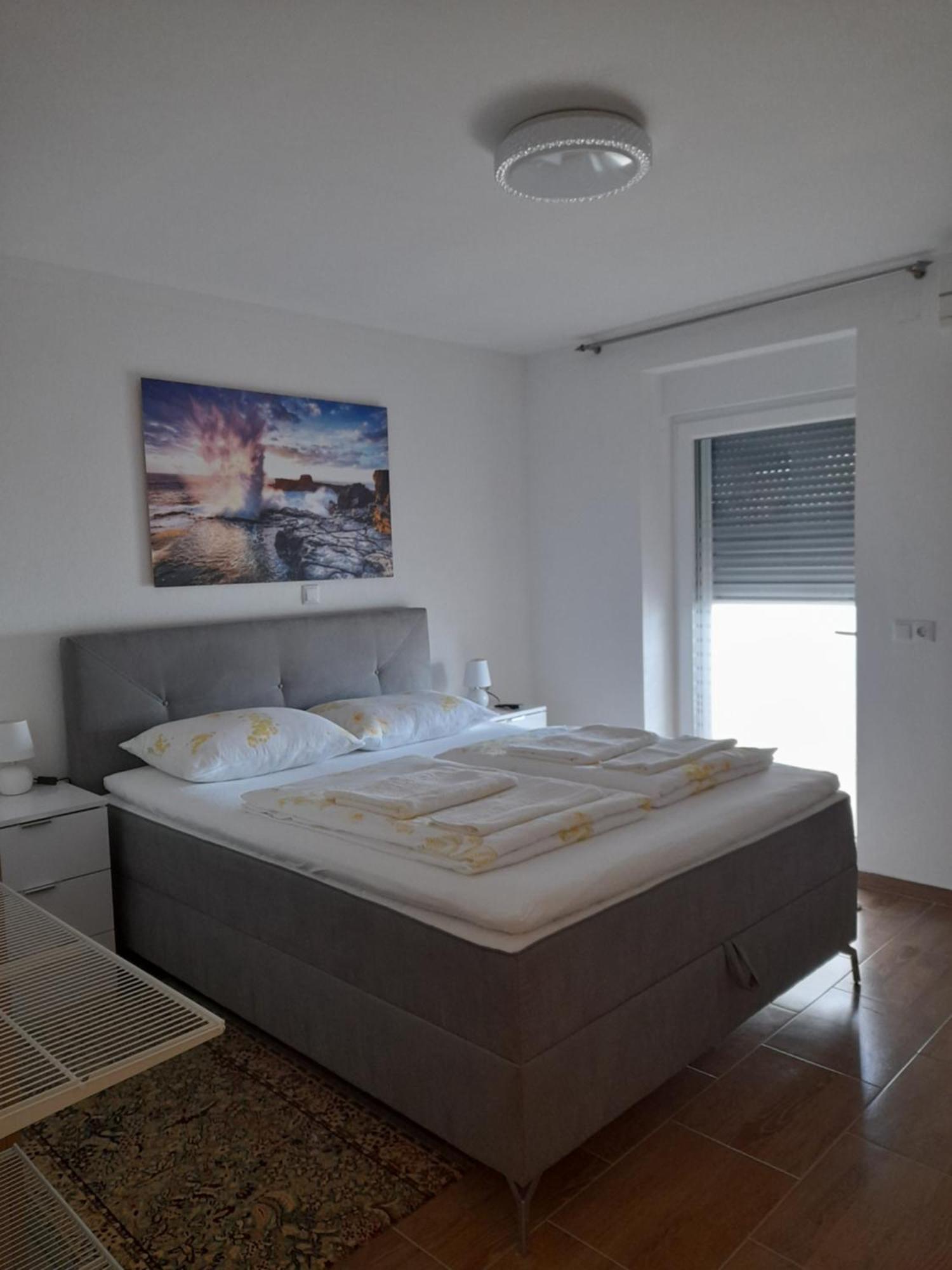 Apartments Donella Умаг Екстериор снимка